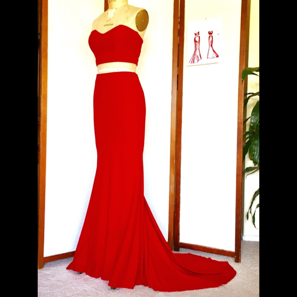 Mermaid Style Two Piece Red Prom Dress